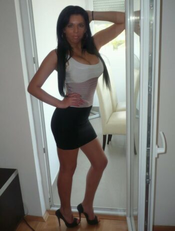 Jeune fille de Créteil cherche rencontre sexe intense plan-sexe