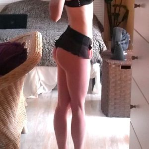 Le thé refroidit, et moi aussi un peu… Marine - rencontre-MILF-Toulon