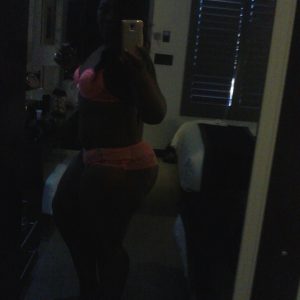 Envie de rigoler autour d’un verre à Bordeaux Amira - rencontre-Milf-Bordeaux