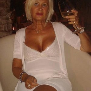 Elodie - rencontre-Cougar-Avignon