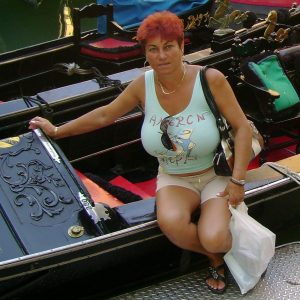 Vieille peau confiante pour gens curieux Solenn - rencontre-Cougar-Issy-les-Moulineaux