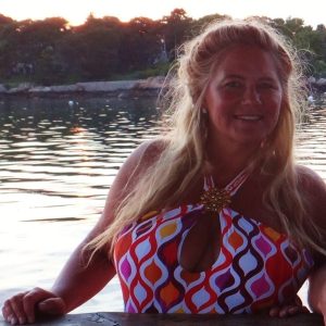 Camille 40 ans – Un mec qui sait faire le plan Camille - rencontre-Milf-Clermont-Ferrand