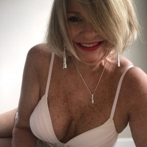 Joëlle - rencontre-Cougar-Saint-Germain-en-Laye